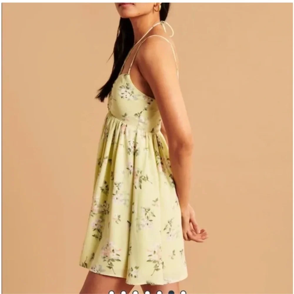 Abercrombie & Fitch Flowy Mini Dress - Picture 7 of 10
